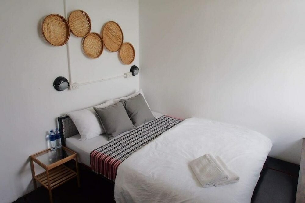 Фото Sleepaholic Hostel