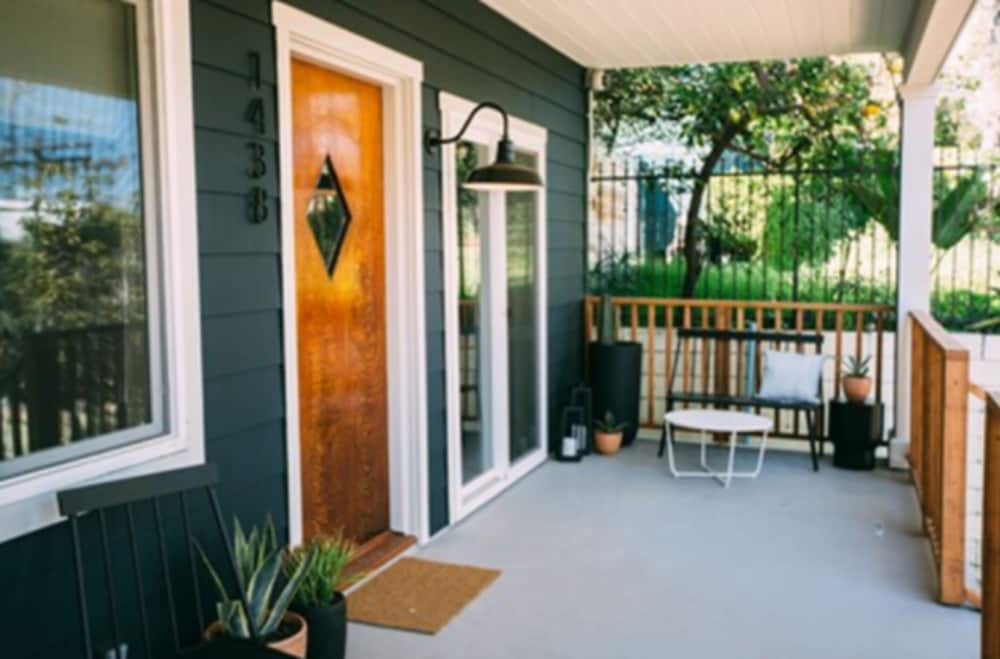 Фото Noon on Sunset Hill