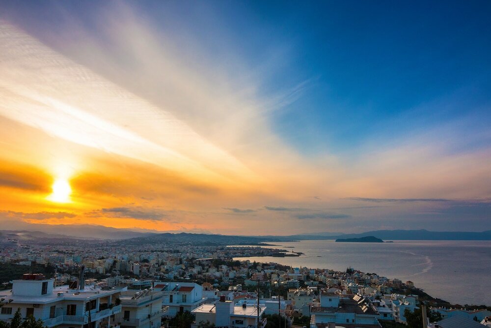 Фото Loucerna Suites Chania