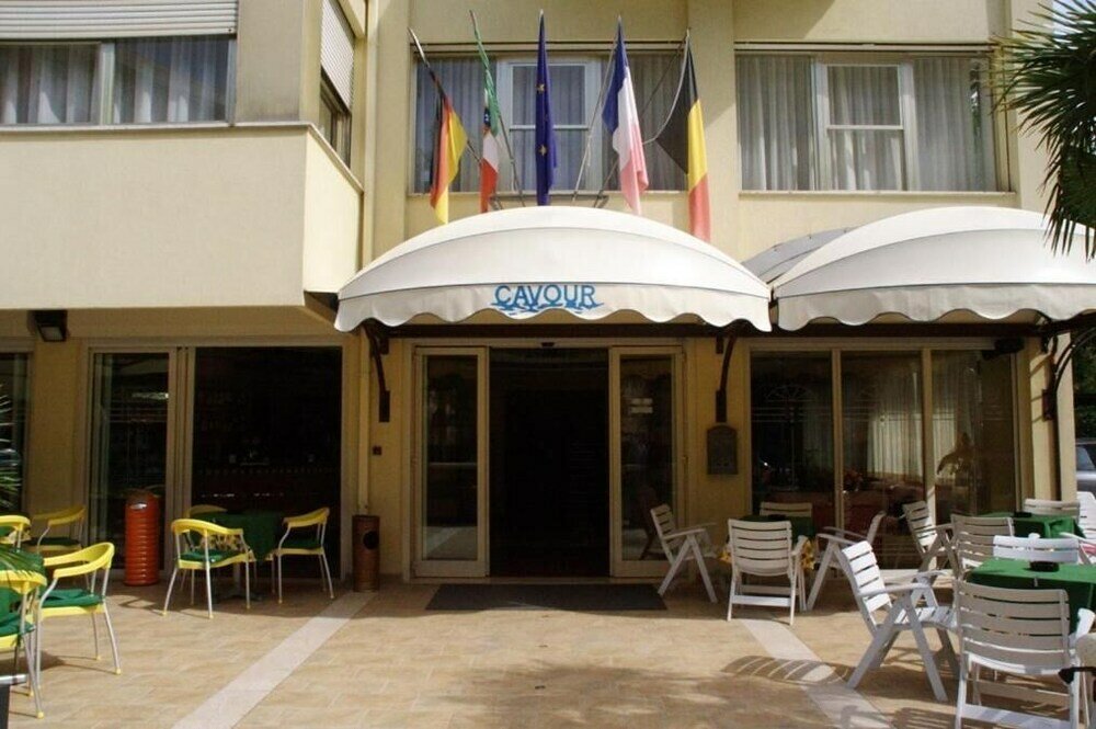 Фото Hotel Cavour Cesenatico