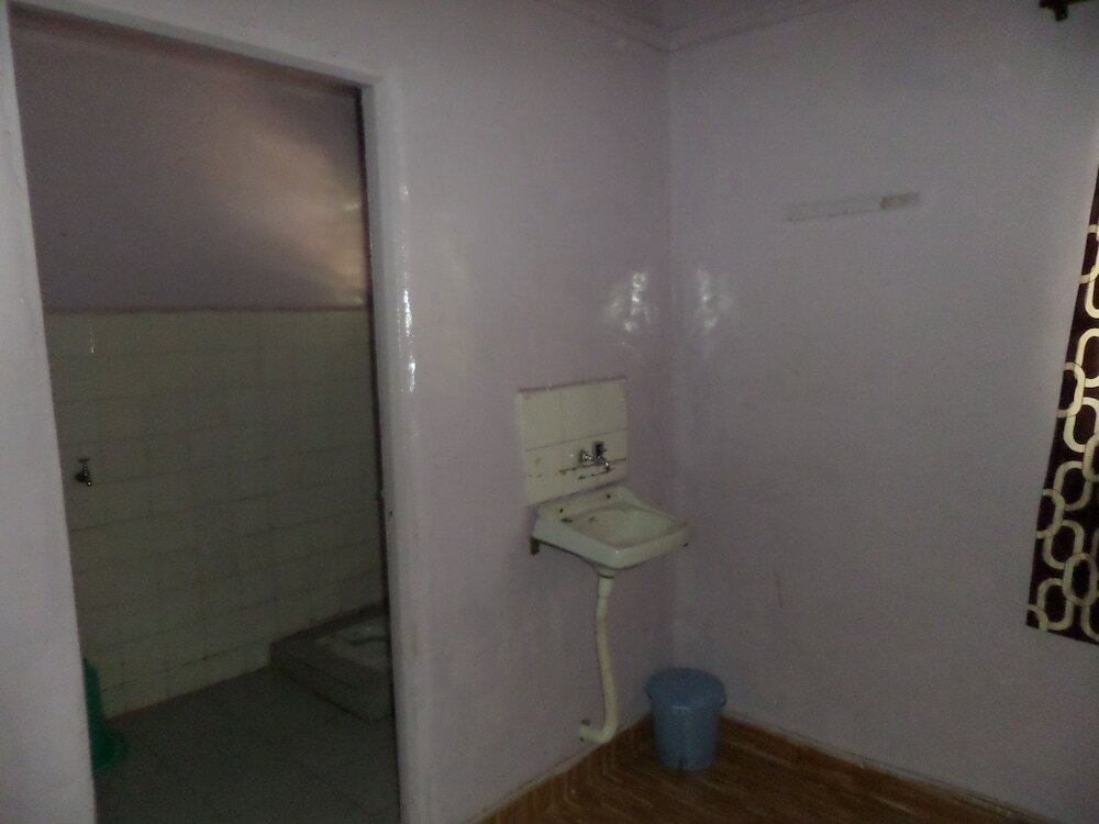 Фото Hotel Laxmi Lodging