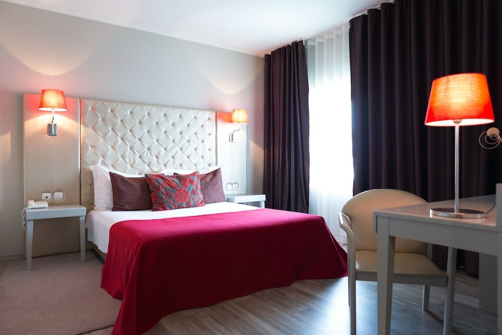 Фото отеля 2