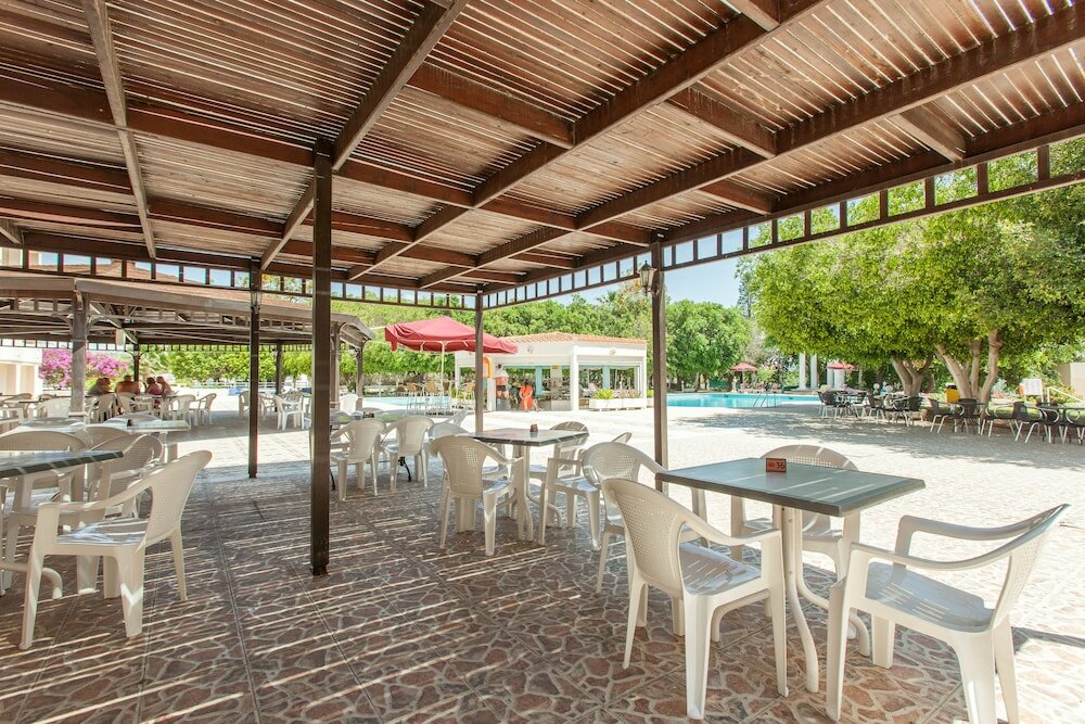 Фото Crown Resorts Henipa