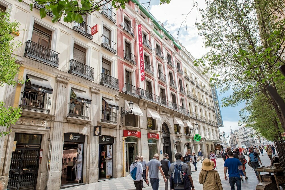 Фото Petit Palace Puerta del Sol