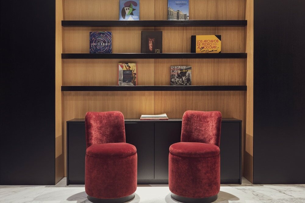 Фото The Pavilions Madrid