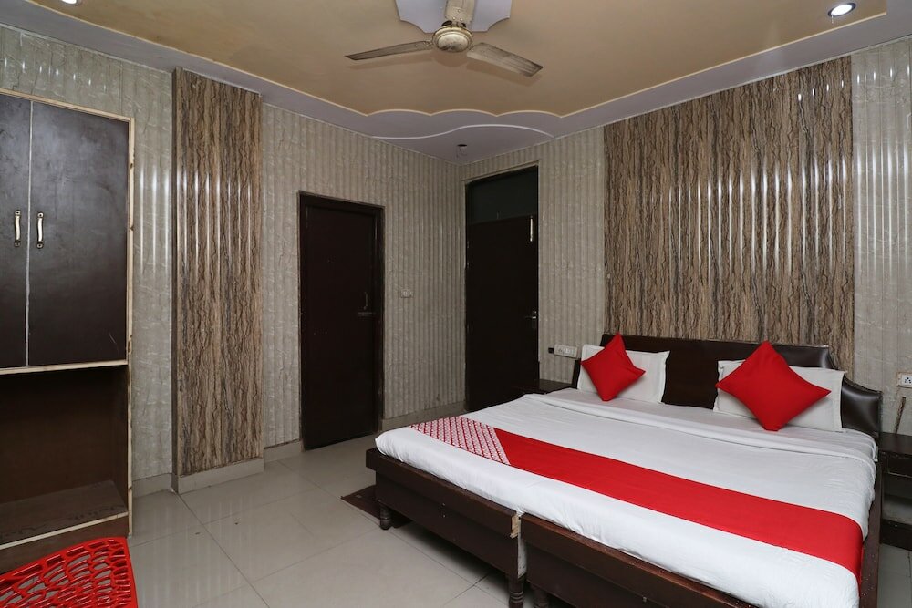 Фото Oyo 29742 Hotel Seva & Restaurant