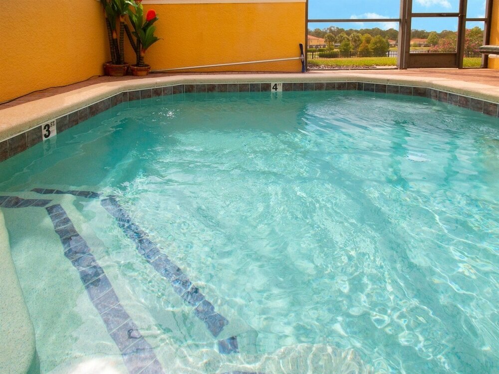 Фото Private Screened Splash Pool Overlooking Tranquil Lake Right Beside Disney World by Florida Dream Homes