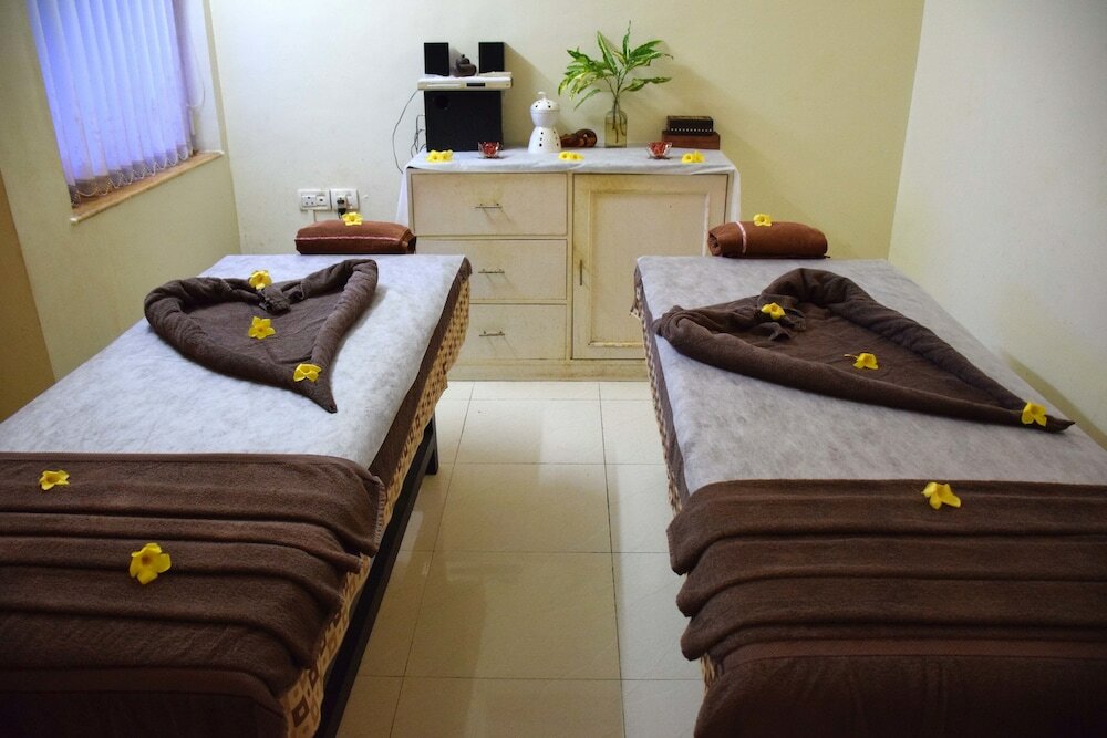 Фото Regenta Baywatch Resort Goa