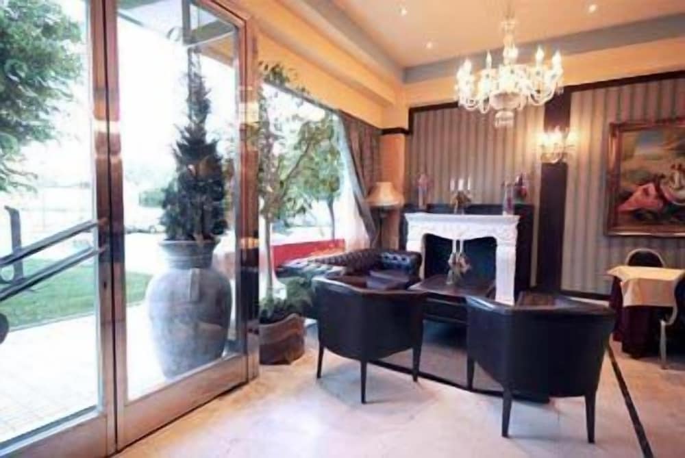 Фото Los Braseros Hotel