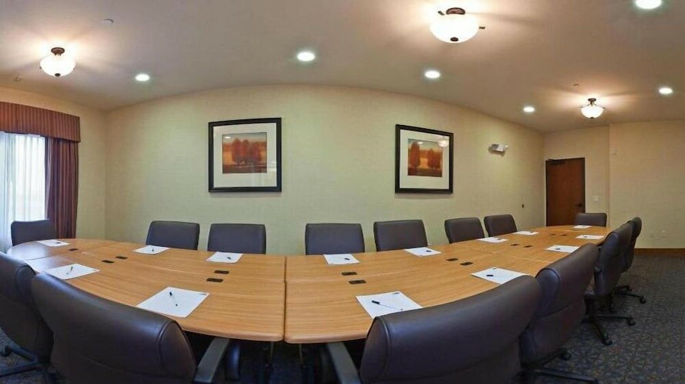 Фото Comfort Inn & Suites Mountain Iron and Virginia