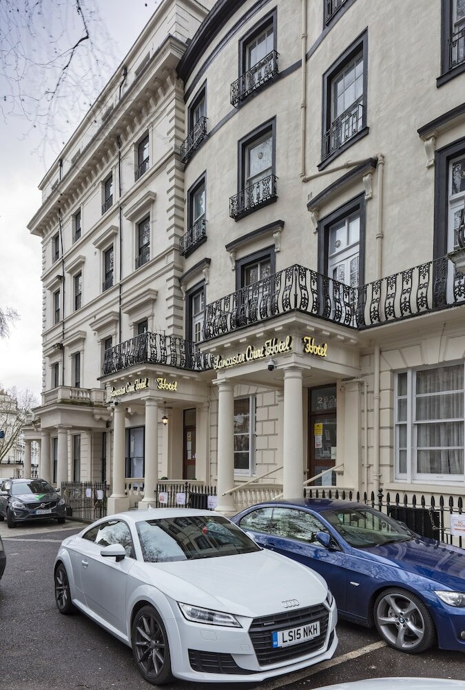 Фото Lancaster Court Hotel