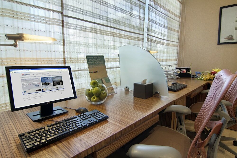 Фото Hilton Garden Inn Riyadh Olaya