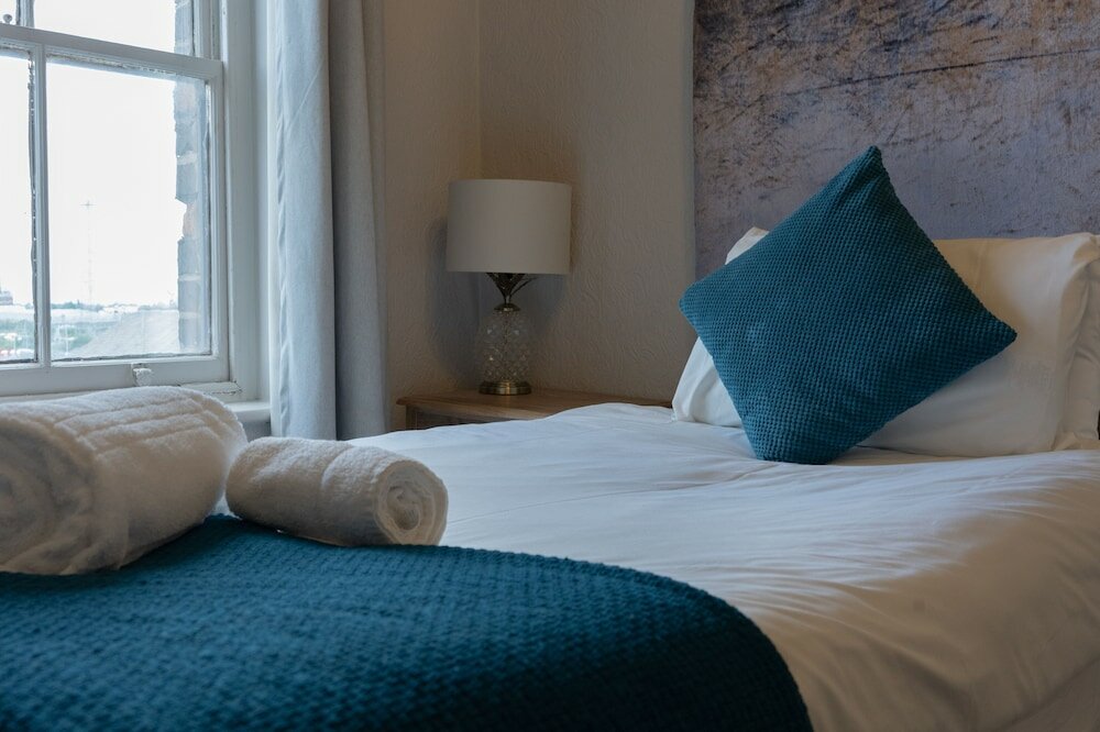 Фото The Royal Hotel Crewe