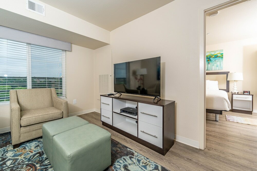 Фото WaterWalk Hotel Dallas-Las Colinas