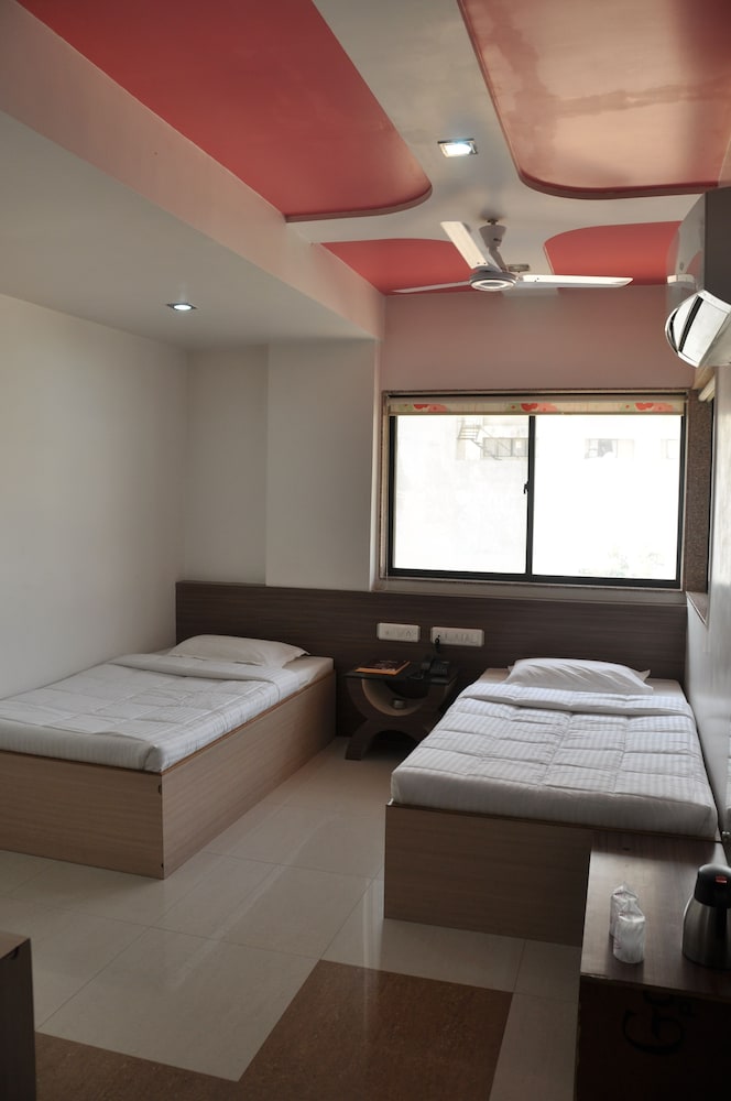 Фото Silver Sand Hotel