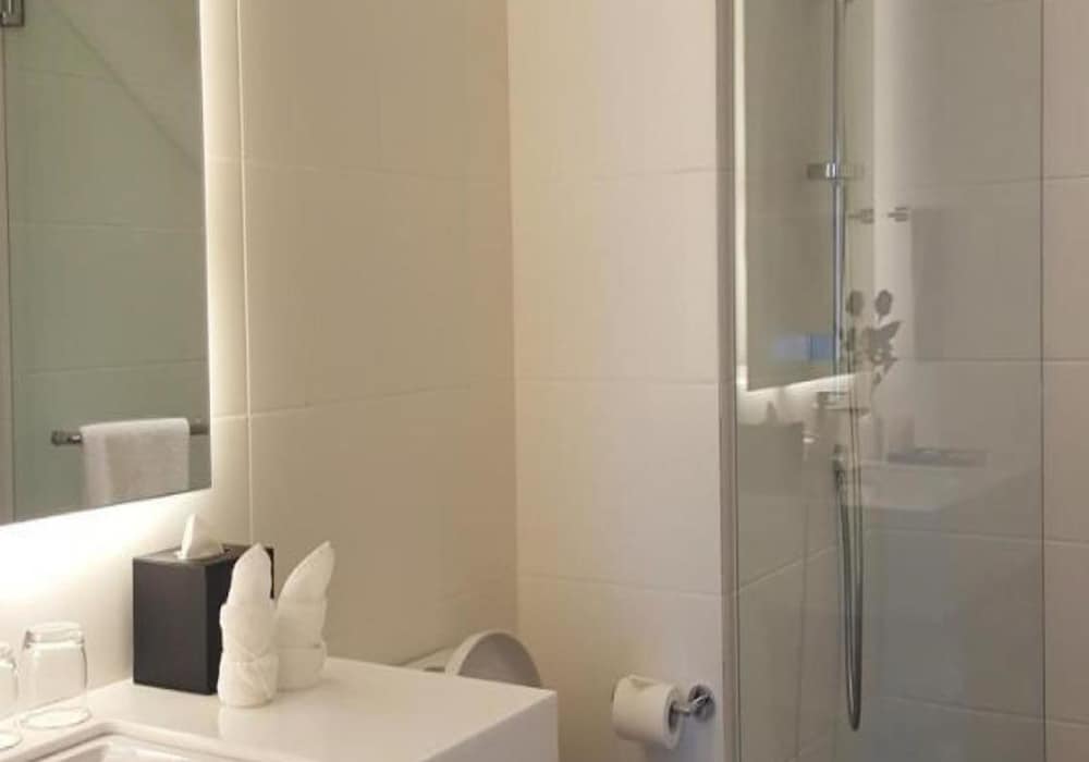 Фото Suasana All Suites Hotel