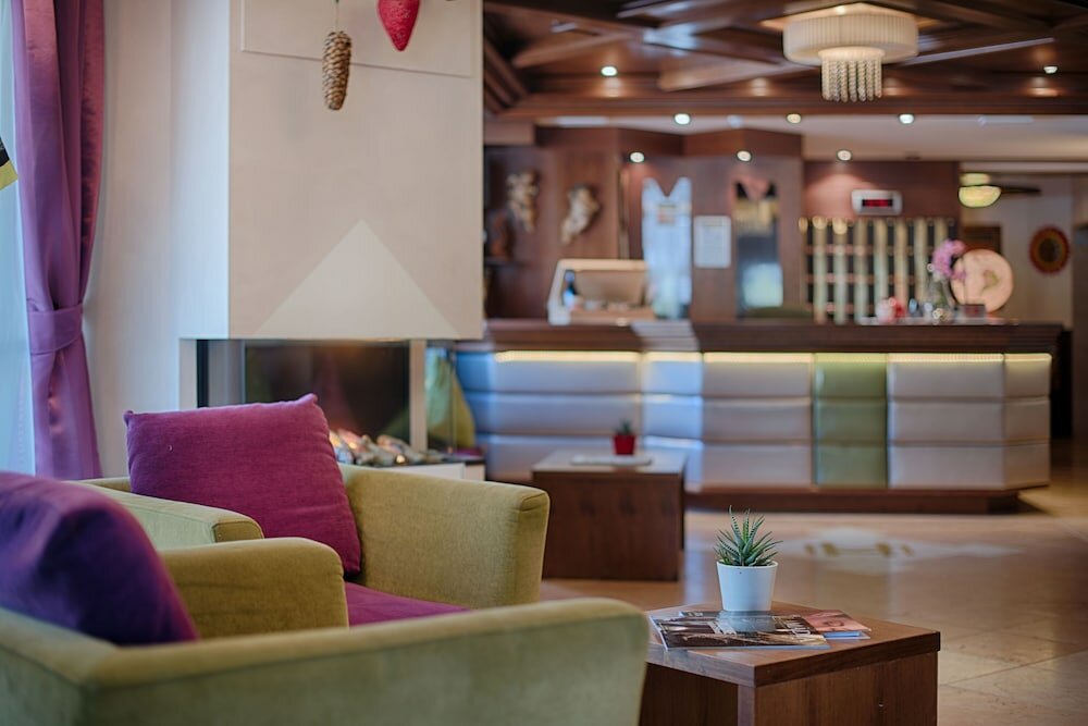 Фото Hotel Malita