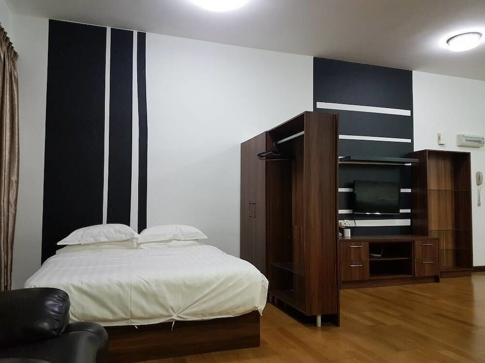 Фото Regalia Suites by Sweet Home Kl