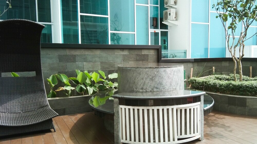 Фото Best Price Brooklyn Apartment near Ikea Alam Sutera