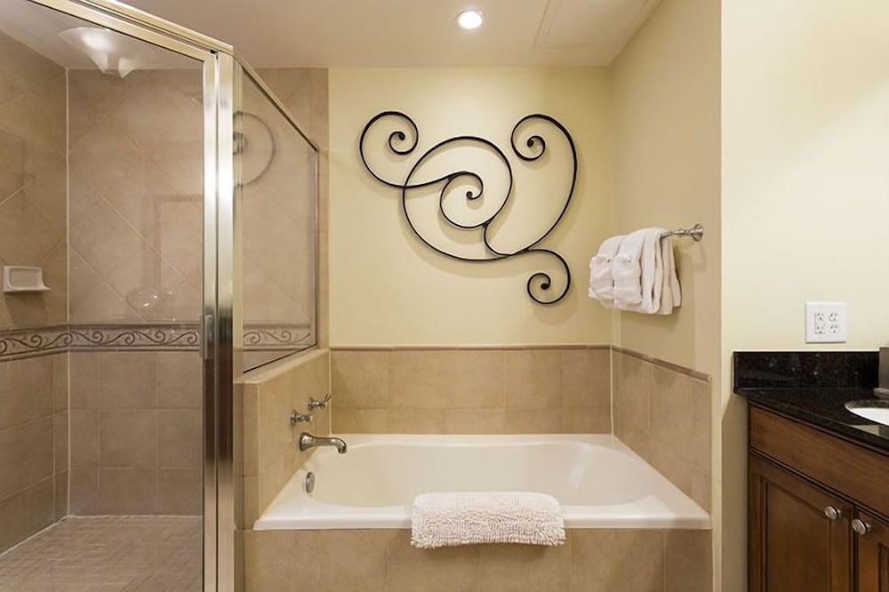 Фото Je35885 - Reunion Resort - 3 Bed 3 Baths Condo