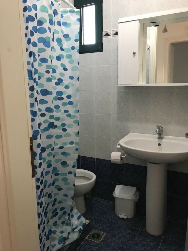 Фото Stunning sea-front maisonette