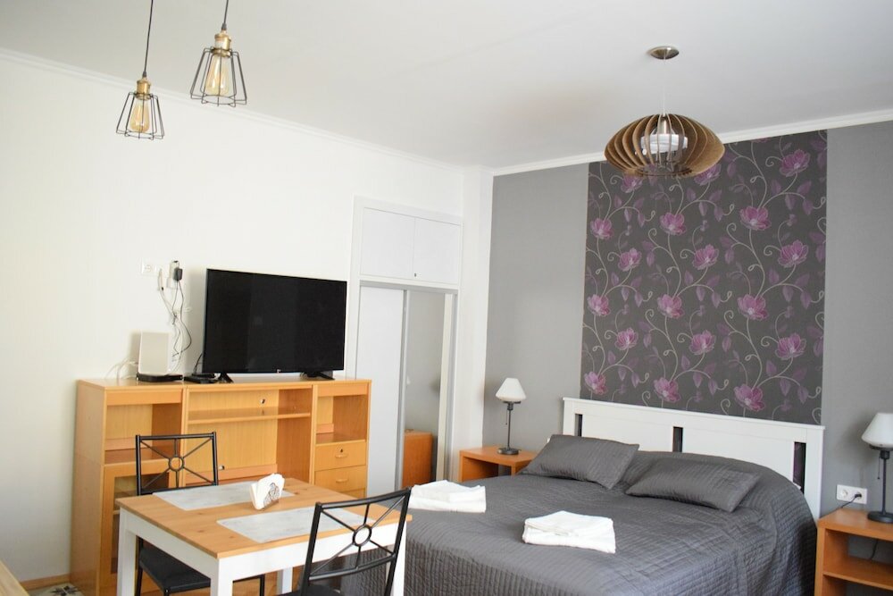 Фото Diamond Astoria 5 sun-lit apartment