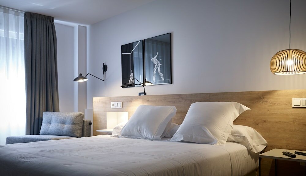 Фото Hotel Bide Bide