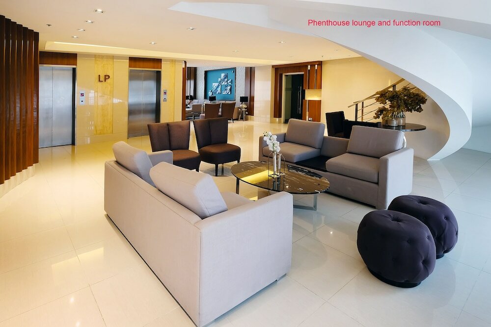 Фото Breeze Residences Roxas Boulevard Manila