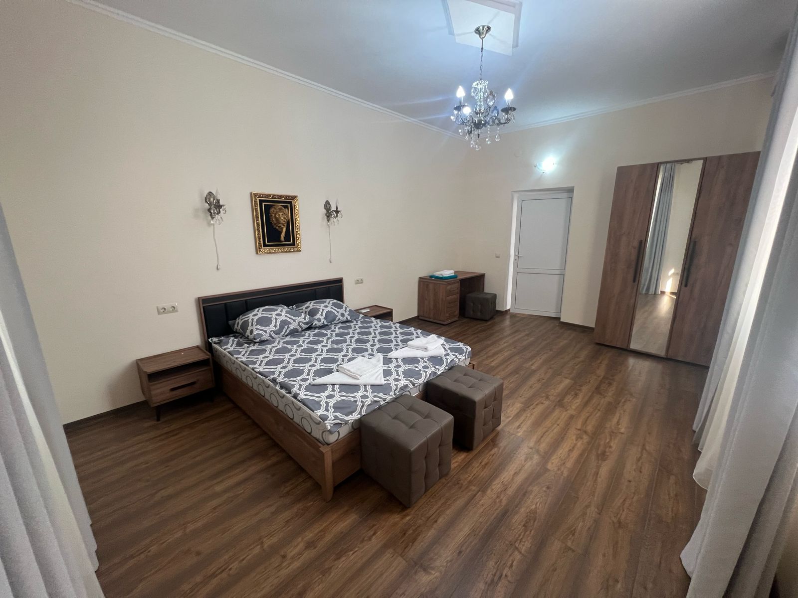 Фото Шинданд