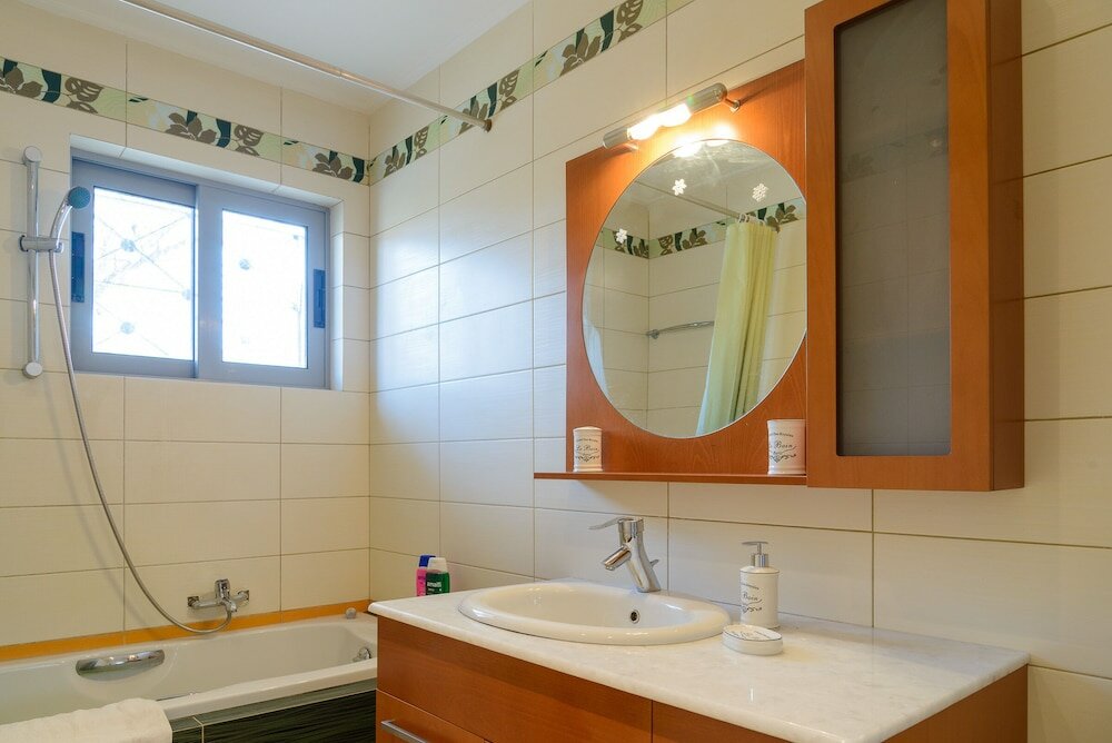 Фото Comfy Vacation Flat Near the Beach