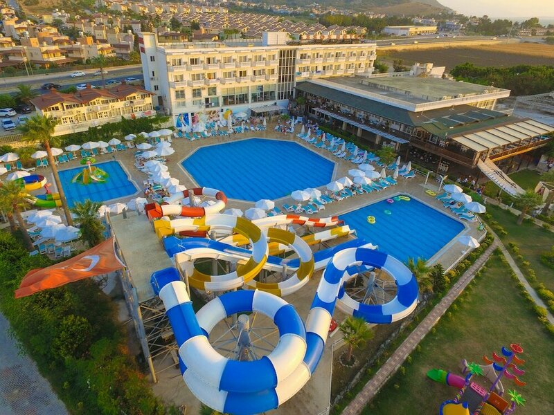 Гостиница Issos Otel в Арсузе