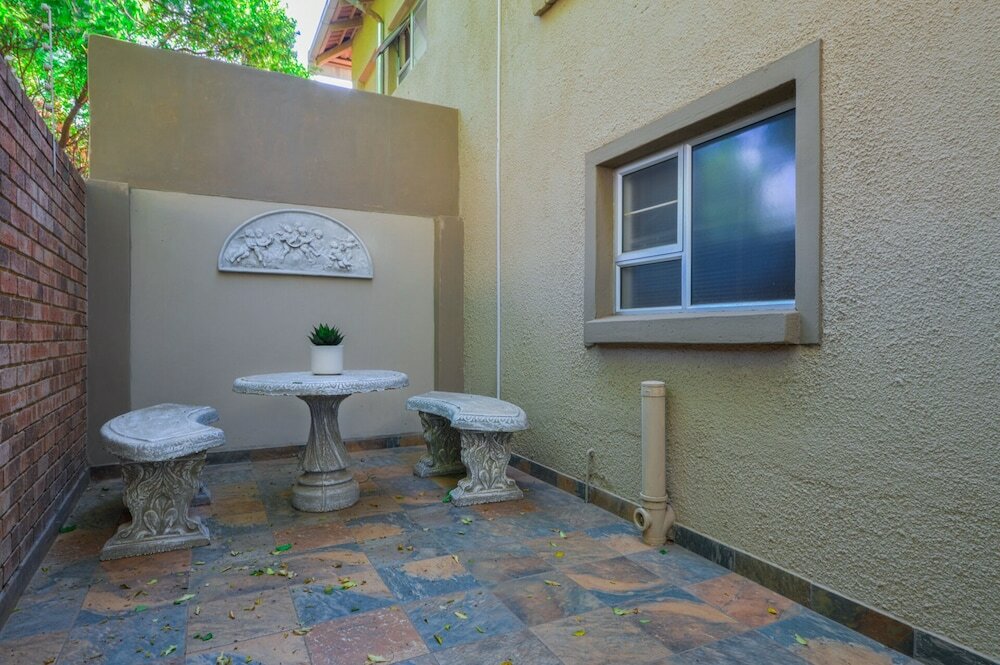 Фото Jewel of Jozi Guesthouse