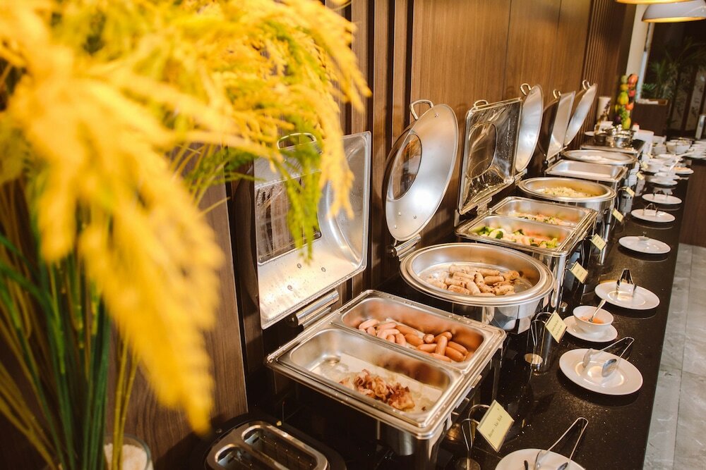 Фото Reyna Hotel Hanoi