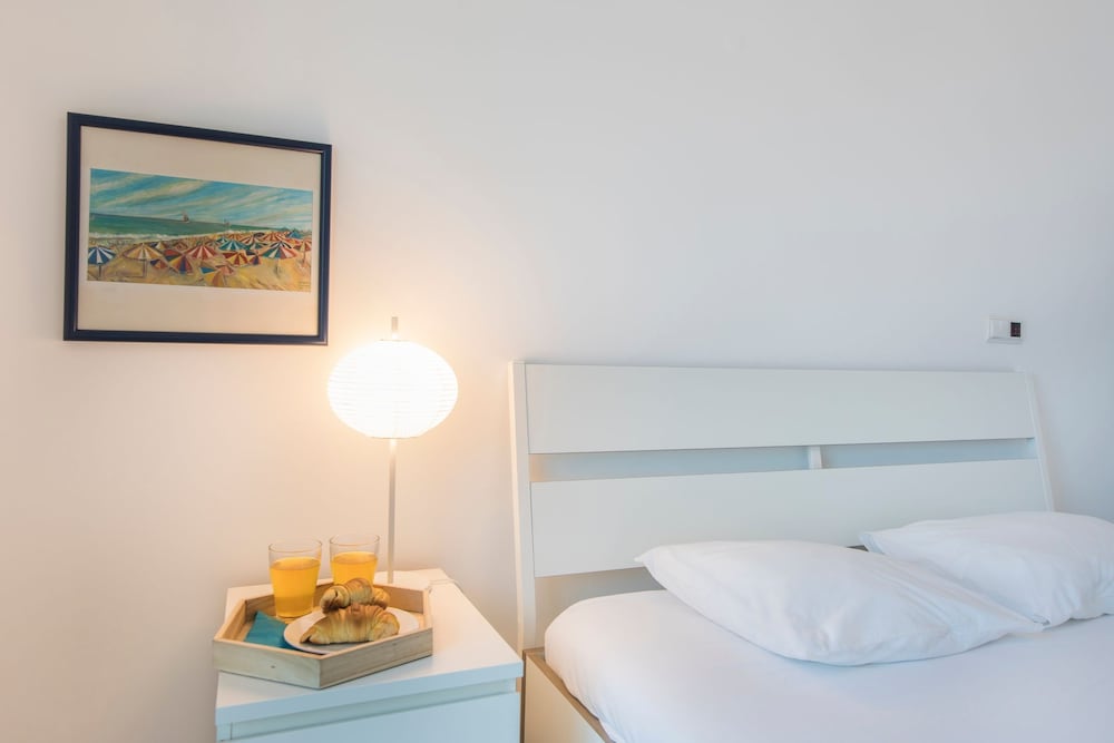 Фото Family Wonder Two Bedroom Garage