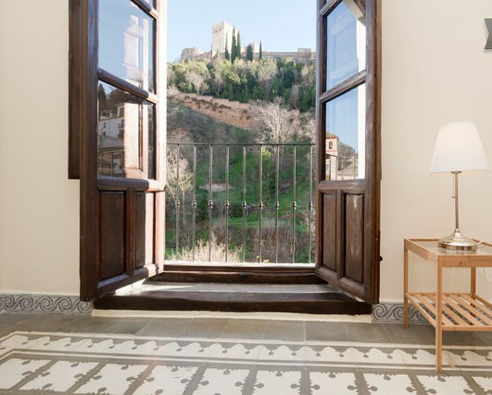 Фото Alhambra Sonder Apartments