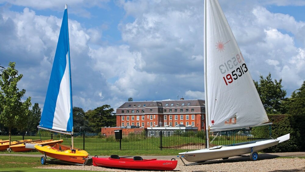 Фото The Lensbury Resort