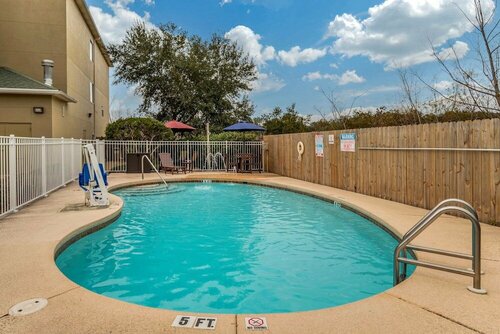 Гостиница Comfort Suites Niceville Near Elgin Air Force Base в Найсвилле