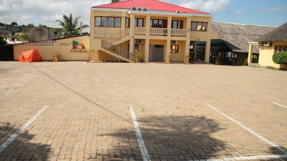 Фото Thamole Lodge