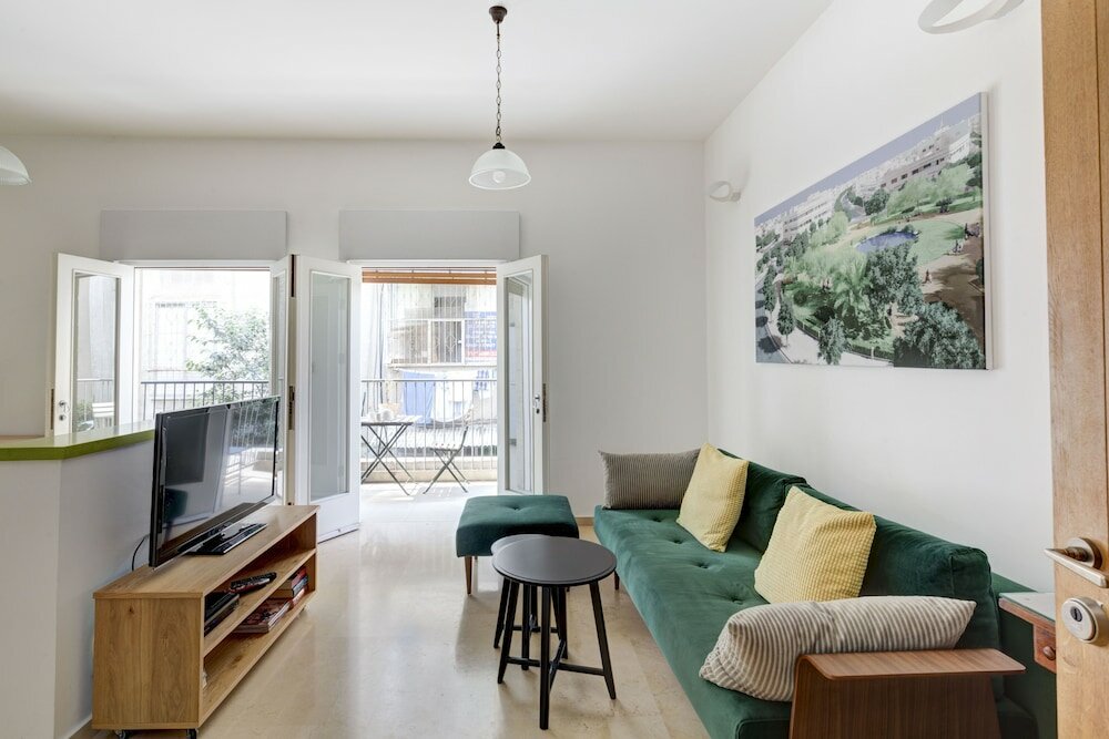 Фото Central17 by Tlv2rent