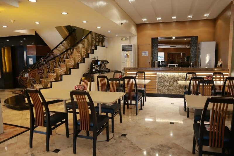 Гостиница Palm Grove Hotel в Маниле