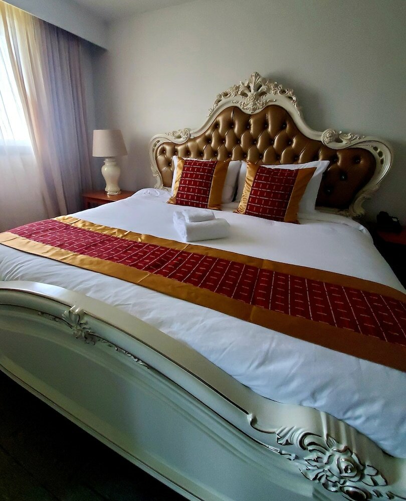 Фото Lagoon City Pier One Resort