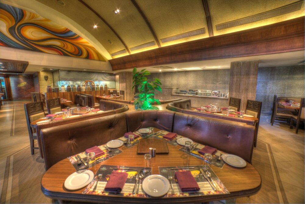 Фото Goldfinch Hotel Mangalore