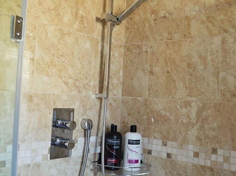 Фото Senlac Guesthouse