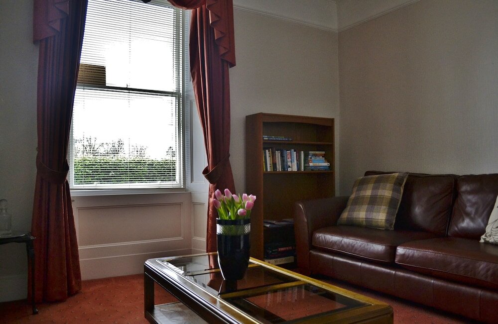 Фото Queensberry House