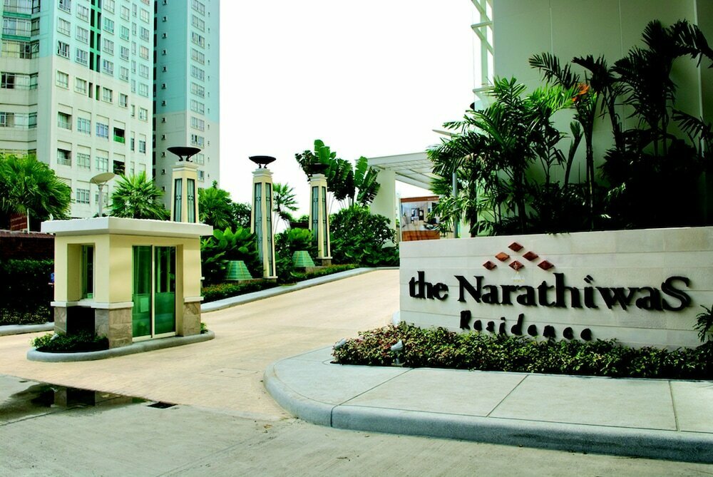 Hotel The Narathiwas Hotel & Residence, Bangkok, photo