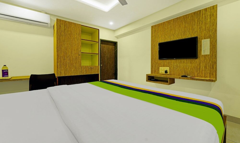 Фото Treebo Trend Surya Comforts