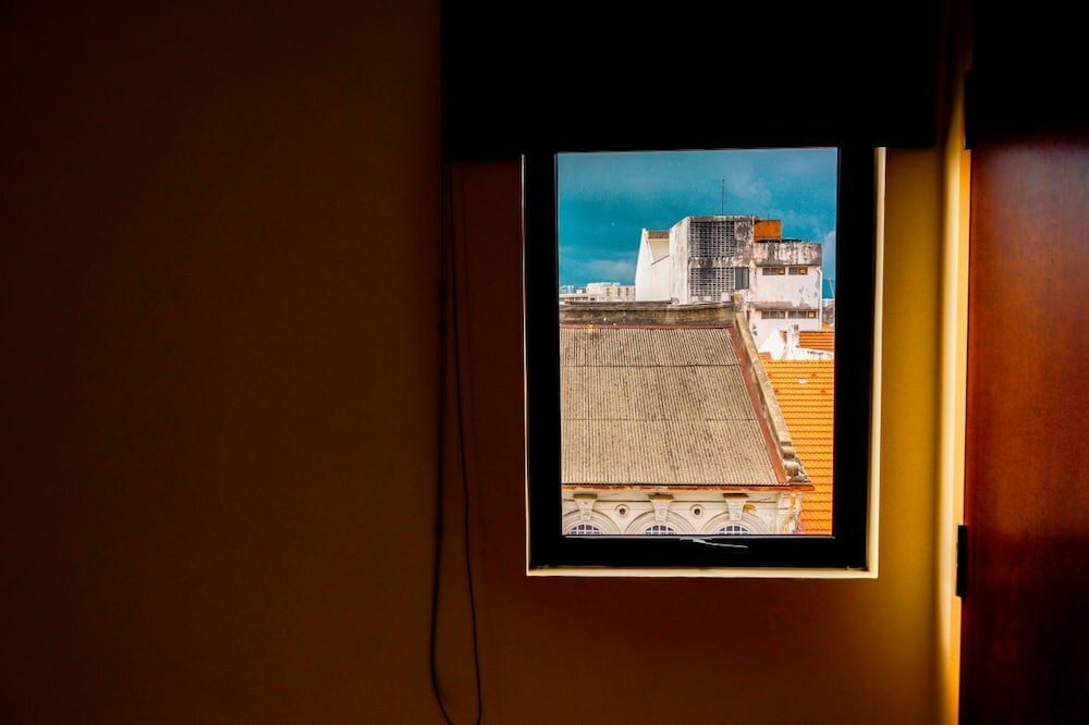 Фото Bishop Hotel