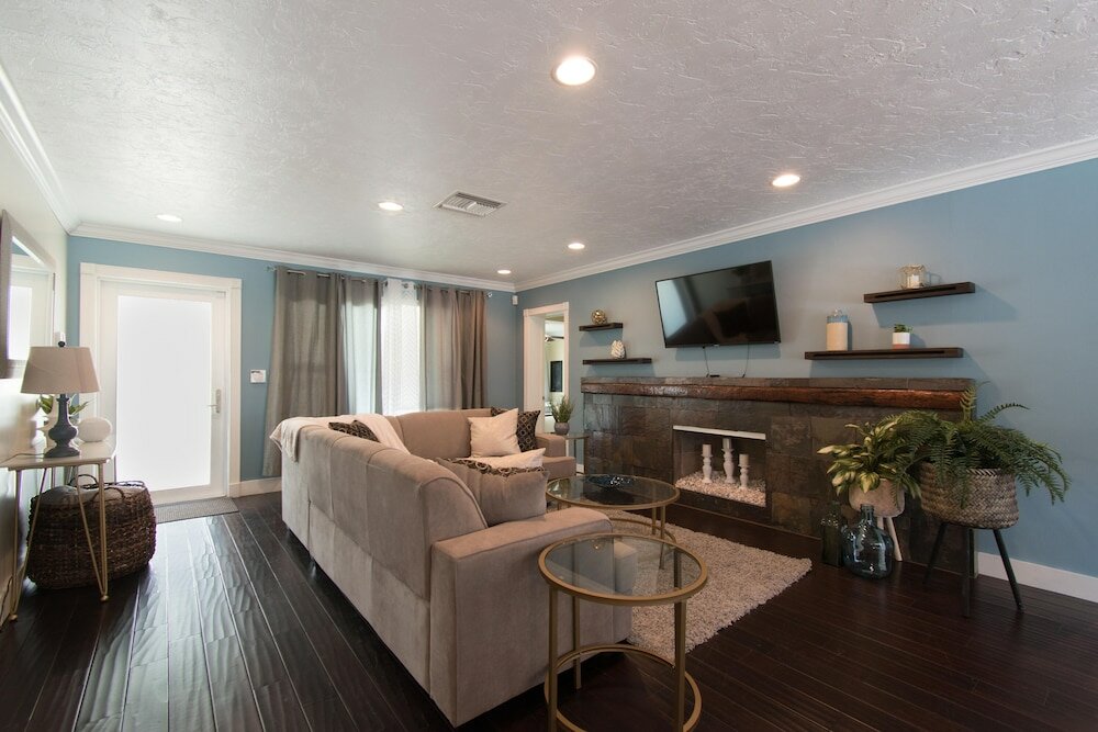 Фото Private Pool 3br New Modern Furniture