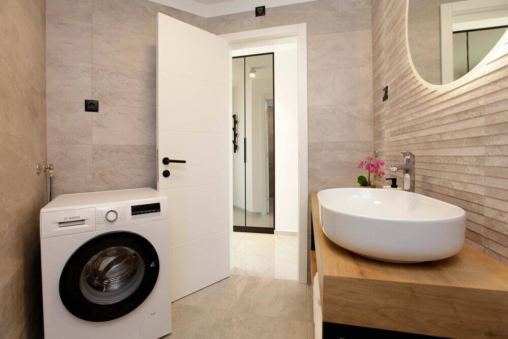 Фото Beachfront villa Senses for 12 in Milna