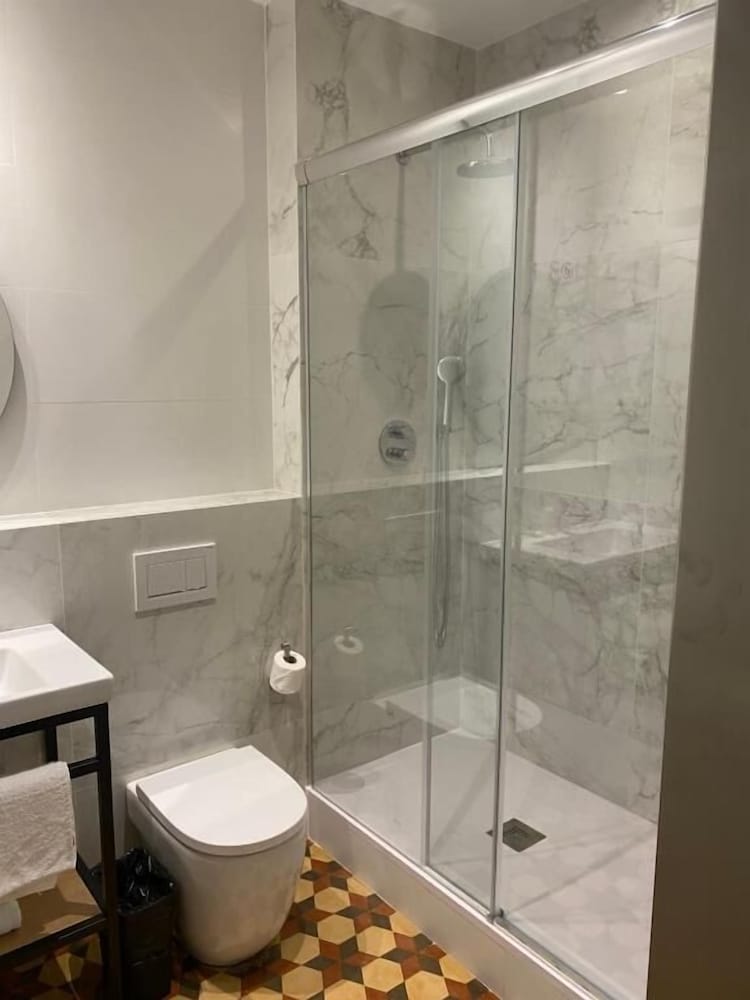 Фото Fontanella by Bcn Urban Rooms